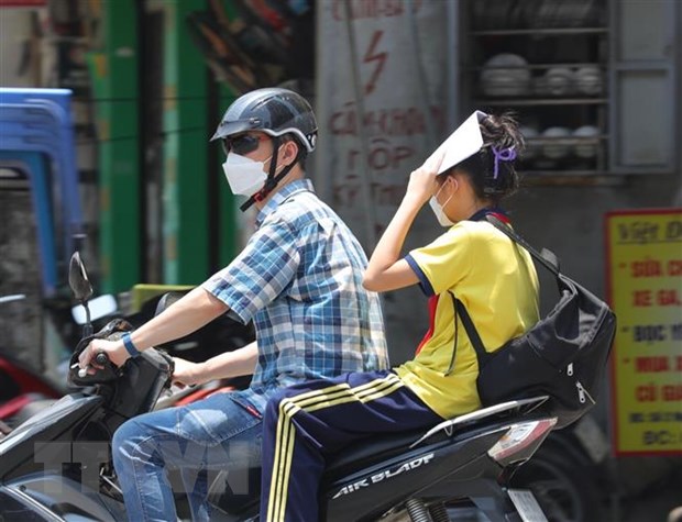 Bắc Bộ, Trung Bộ ngày nắng nóng, Nam Bộ tiếp tục có mưa