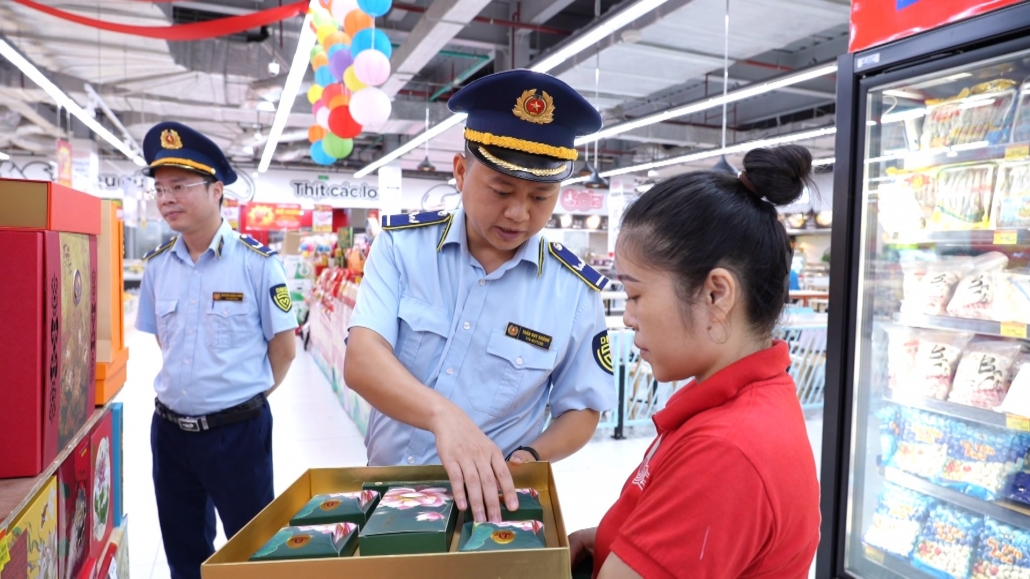 Thái Nguyên: Tăng cường bảo vệ người tiêu dùng trong thương mại điện tử