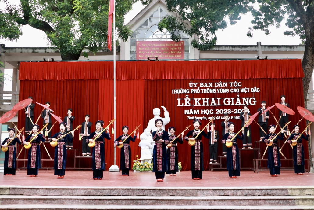 [Photo] Cảm xúc ngày khai trường