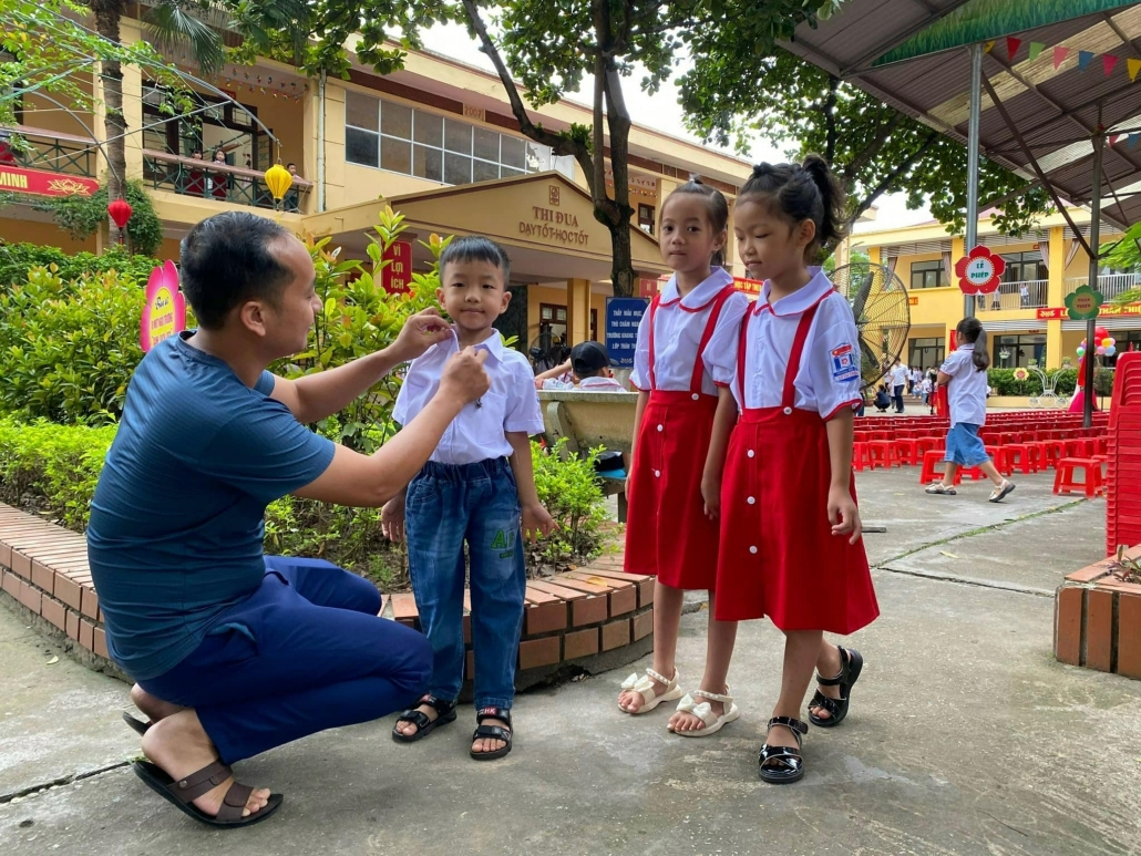 [Photo] Cảm xúc ngày khai trường