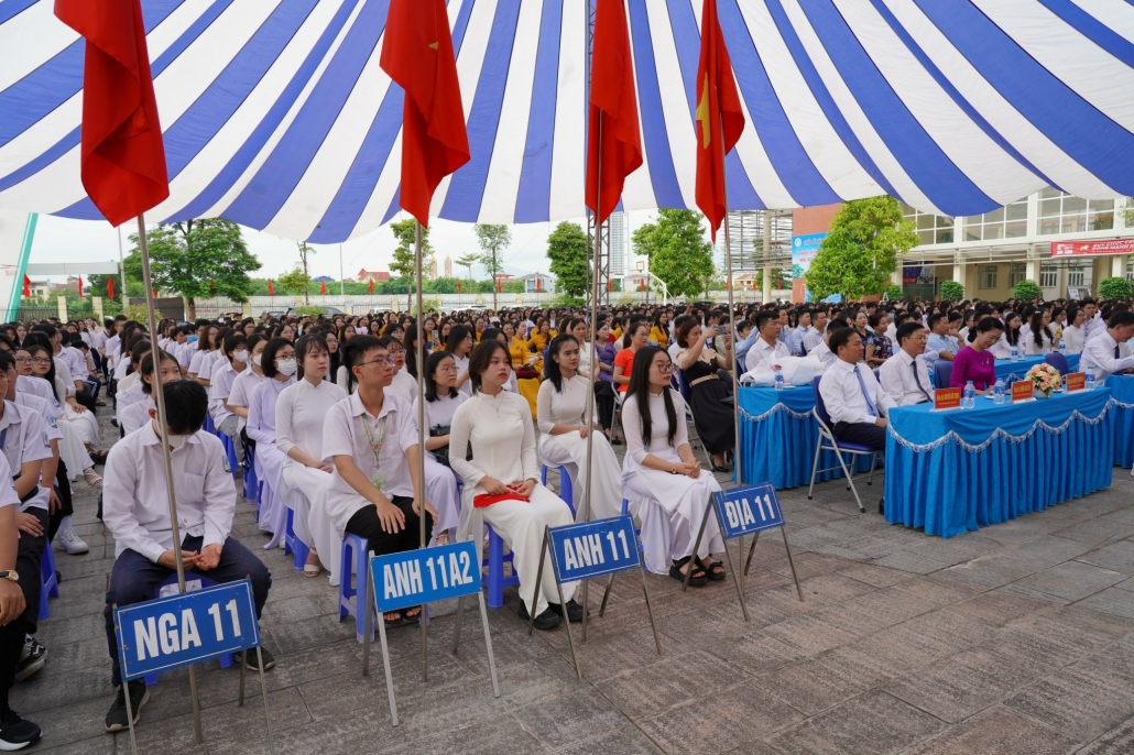 [Photo] Cảm xúc ngày khai trường