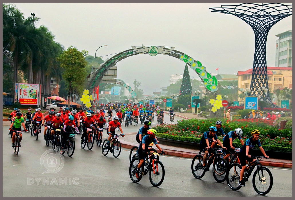 The first bicycle race in Thai Nguyen