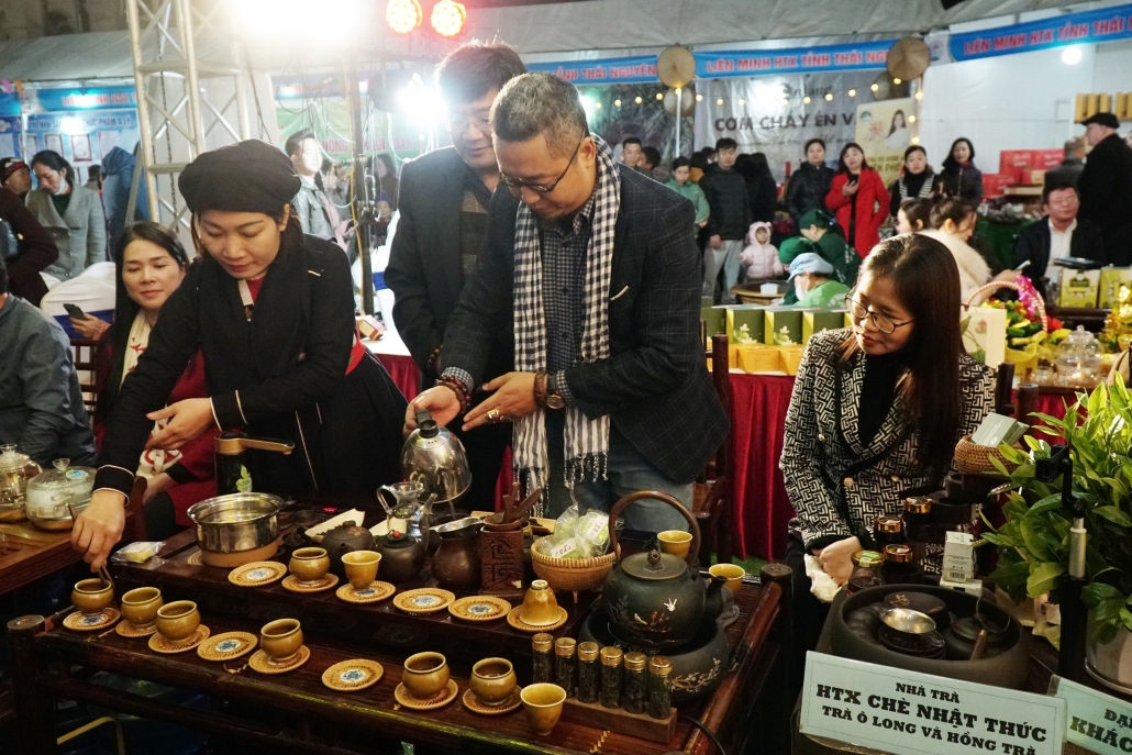 [Photo] Đa dạng sản phẩm tại Tuần lễ trưng bày, quảng bá, giới thiệu sản phẩm tiêu biểu 28 tỉnh, thành phố lần thứ 5