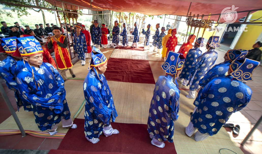 Sacrifice ceremony at Ha Chau Communal House