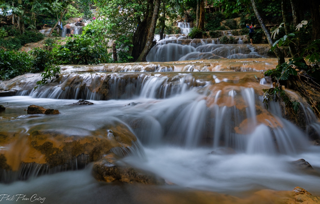 The beauty of the 7-storey waterfall