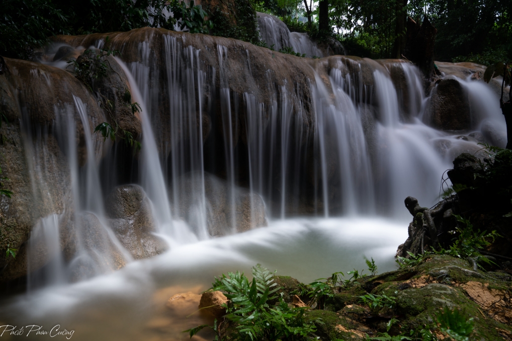 The beauty of the 7-storey waterfall