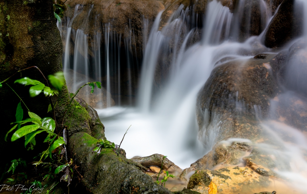 The beauty of the 7-storey waterfall