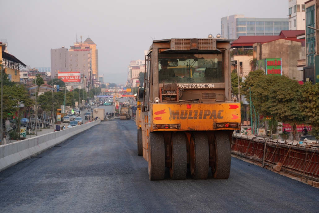 [Photo] Khẩn trương thi công Cầu vượt đường sắt Hà Nội - Thái Nguyên