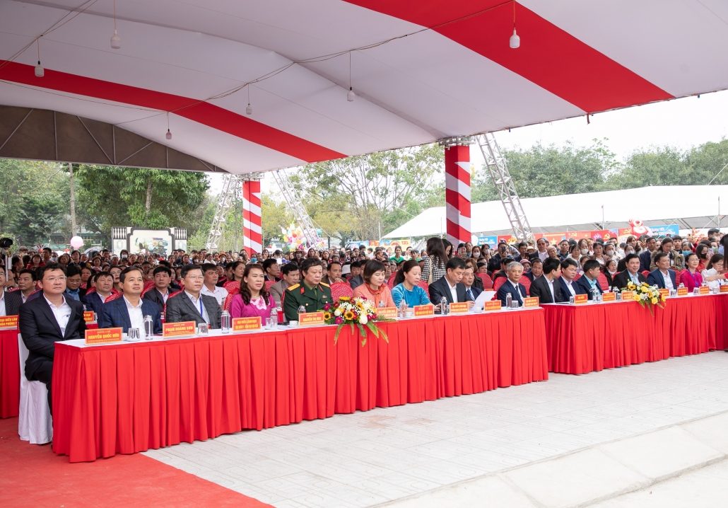 [Photo] Tưng bừng Khai hội đền Đuổm và Hội Báo Xuân tỉnh Thái Nguyên năm 2024