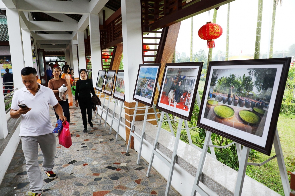 [Photo] Tưng bừng Lễ hội "Hương sắc Trà xuân - Vùng chè đặc sản Tân Cương"