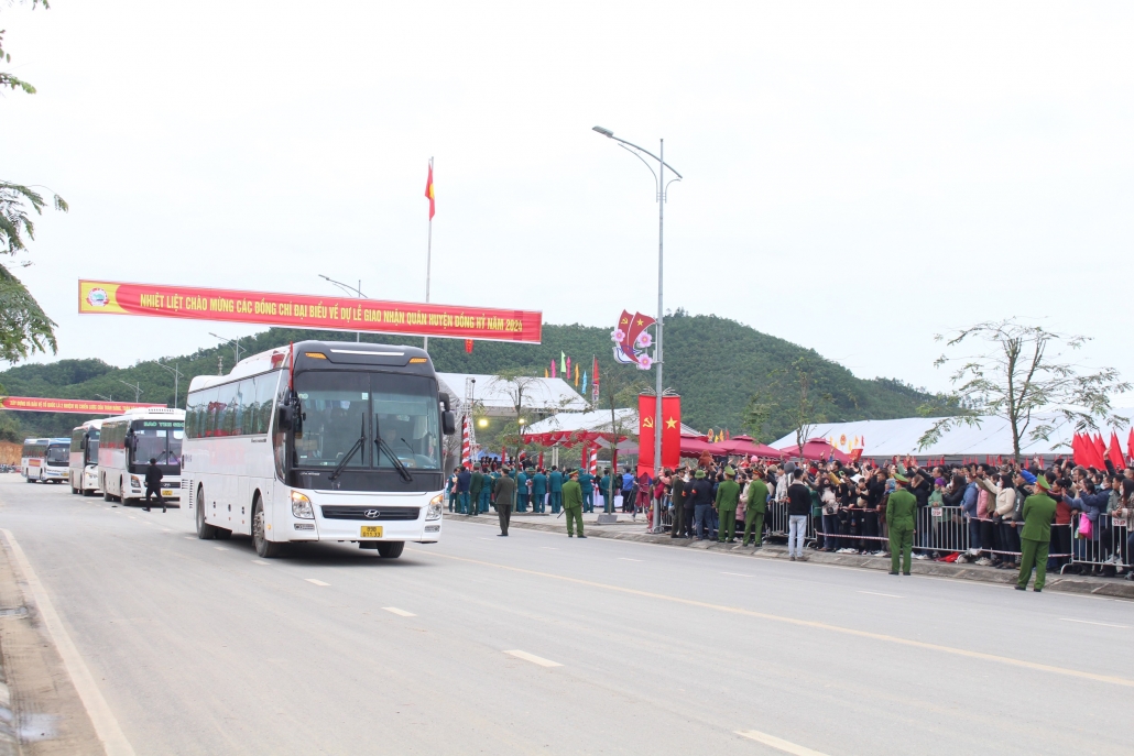 [Photo] Những hình ảnh ấn tượng tại Lễ Giao nhận quân tỉnh Thái Nguyên năm 2024