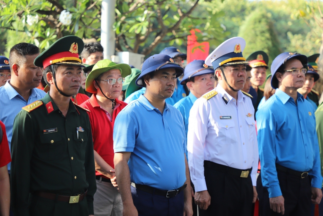 [Photo] Hải trình thăm, động viên quân dân huyện đảo Trường Sa và Nhà giàn I/11