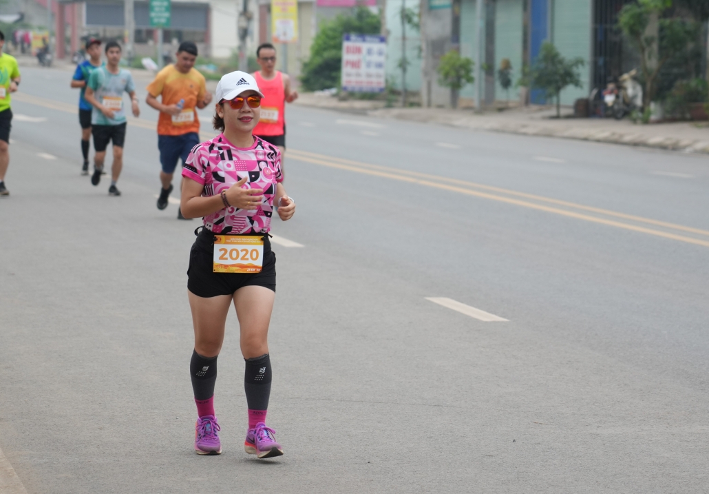 [Photo] Gần 1.800 người tham gia Giải Chạy bán Marathon tỉnh Thái Nguyên mở rộng năm 2024