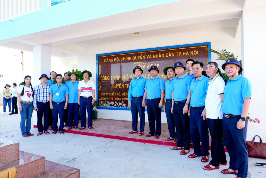 [Photo] Đảo “chìm” lá chắn thép ở Trường Sa