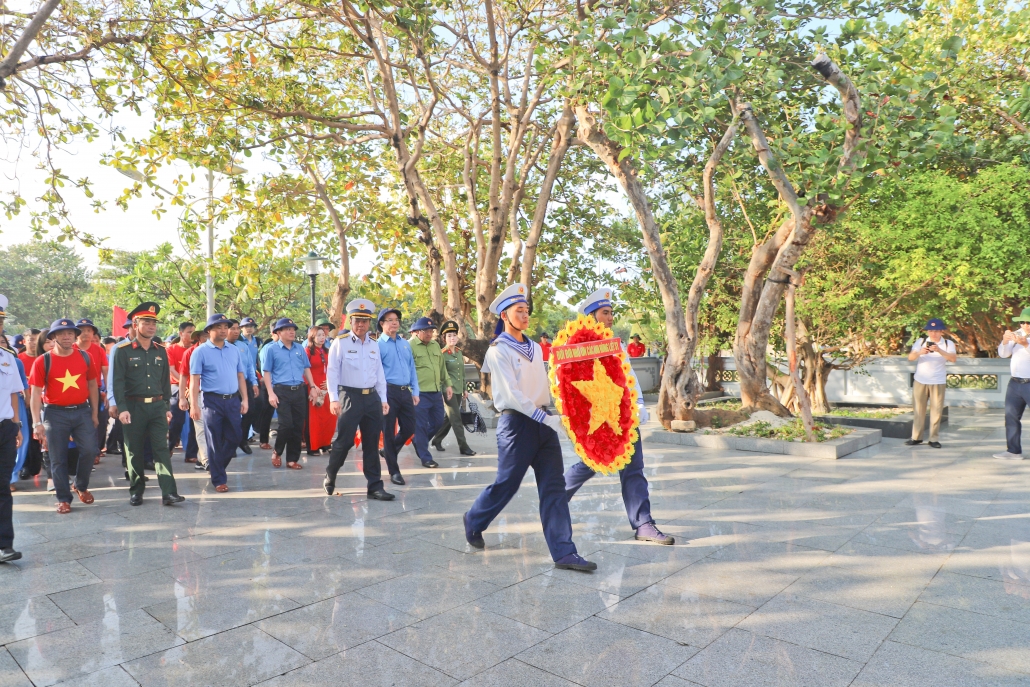 [Photo] Đảo Trường Sa Lớn - Thị trấn giữa biển khơi