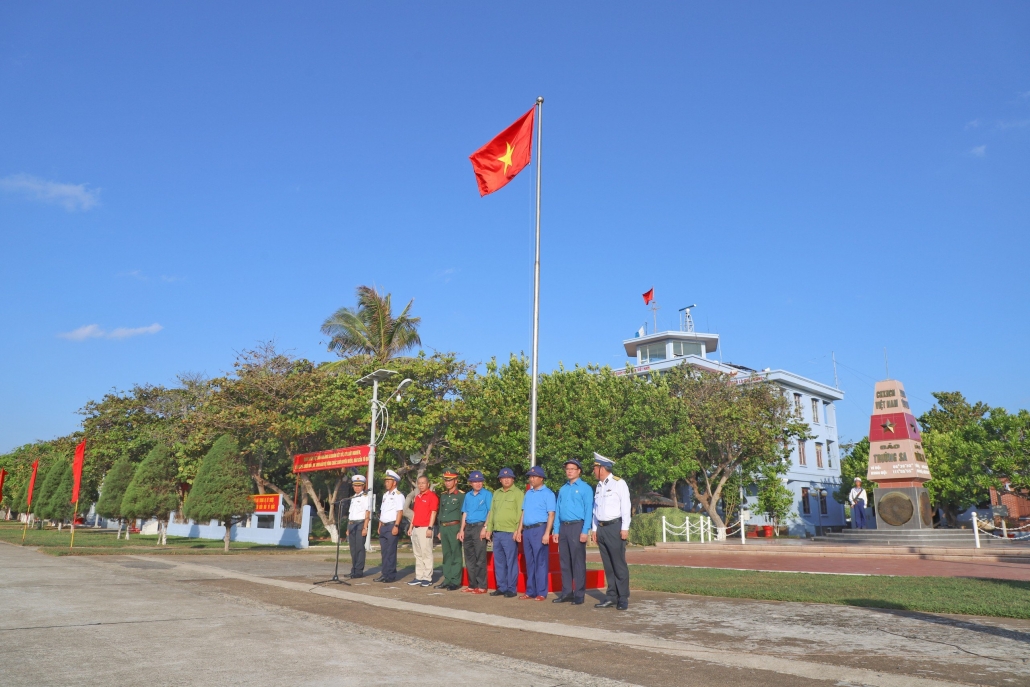 [Photo] Đảo Trường Sa Lớn - Thị trấn giữa biển khơi