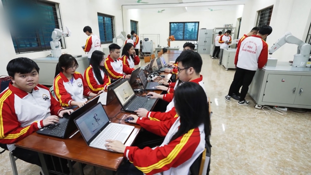 Trường Đại học Kỹ thuật Công nghiệp (Đại học Thái Nguyên) thăng hạng trên bảng xếp hạng quốc tế