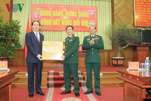 chu tich nuoc quan khu 4 khong de bi dong trong moi tinh huong