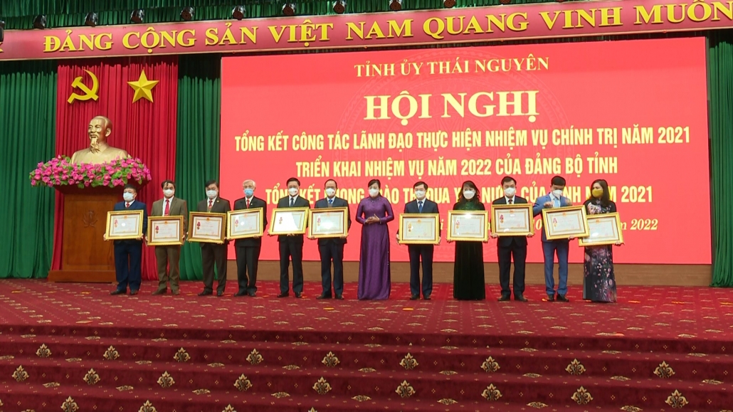 Đổi mới nội dung, phương thức lãnh đạo thực hiện nhiệm vụ chính trị năm 2021 Đổi mới nội dung, phương thức lãnh đạo thực hiện nhiệm vụ chính trị năm 2021
