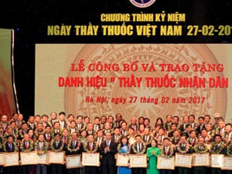 Chủ tịch nước trao danh hiệu “Thầy thuốc Nhân dân” cho 134 cá nhân