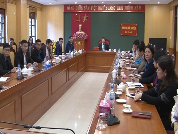 Khai trương cầu truyền hình và giao ban trực tuyến