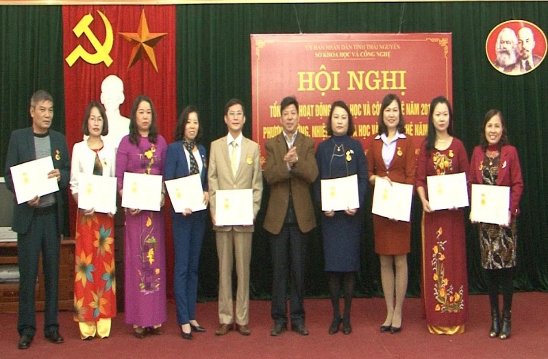 trien khai nhiem vu cong tac khoa hoc va cong nghe nam 2017