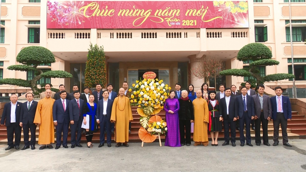 Bí thư Tỉnh ủy tiếp đoàn đại biểu các dân tộc, tôn giáo Bí thư Tỉnh ủy tiếp đoàn đại biểu các dân tộc, tôn giáo