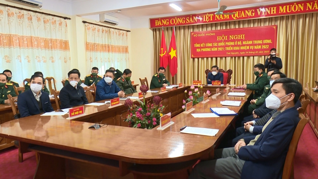 Phát huy sức mạnh tổng hợp để xây dựng và bảo vệ Tổ quốc Phát huy sức mạnh tổng hợp để xây dựng và bảo vệ Tổ quốc