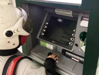 Cần làm gì để bảo mật tài khoản ATM?