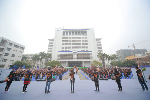 dien vien nha phuong tro thanh dai su gio trai dat 2017