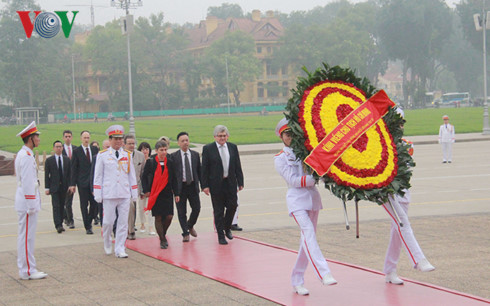 chu tich quoc hoi hoi dam voi chu tich thuong vien thuy sy