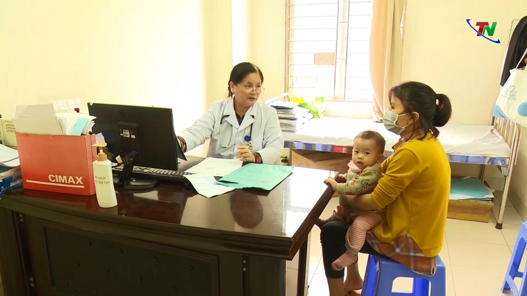 Thời tiết nồm ẩm ảnh hưởng đến sức khỏe người già, trẻ nhỏ