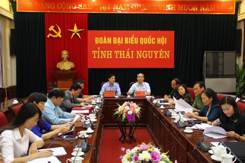 phien chat van va tra loi chat van cua uy ban thuong vu quoc hoi