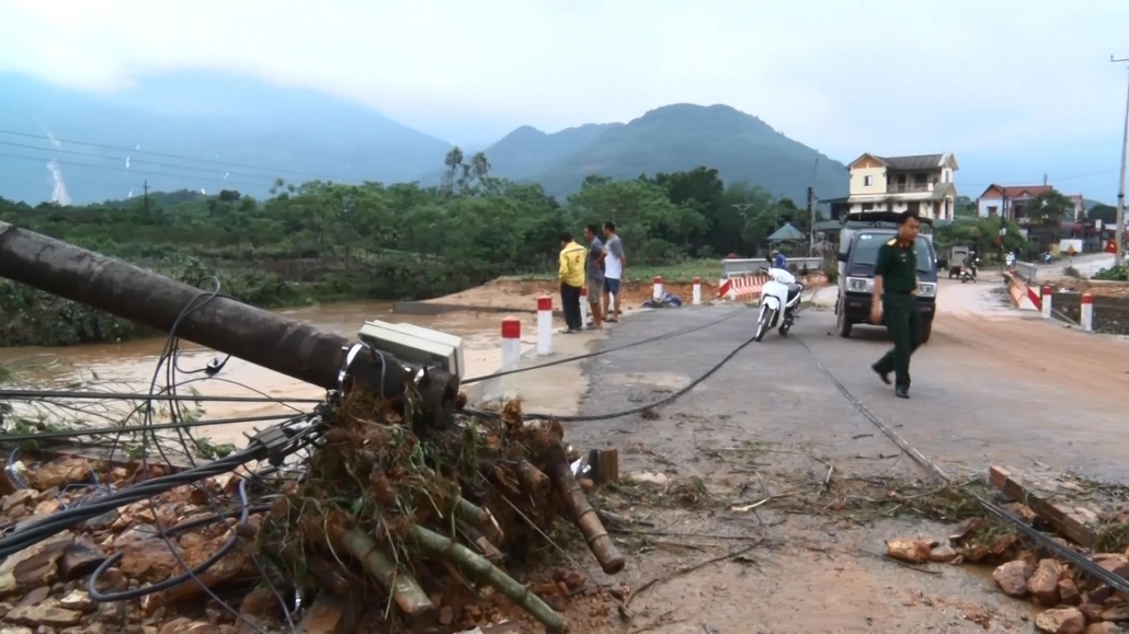Nhiều diện tích hoa màu và công trình bị ảnh hưởng do mưa lũ Nhiều diện tích hoa màu và công trình bị ảnh hưởng do mưa lũ