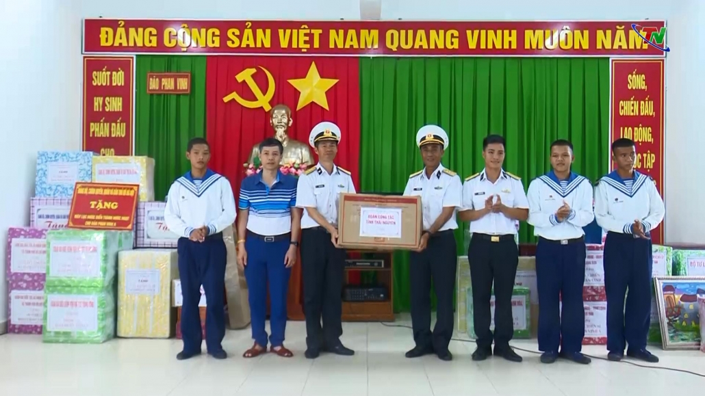 Thái Nguyên hướng về Trường Sa - đã ps cam 29.4 Thái Nguyên hướng về Trường Sa - đã ps cam 29.4
