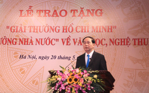 chu tich nuoc trao quotgiai thuong ho chi minhquot ve van hoc nghe thuat