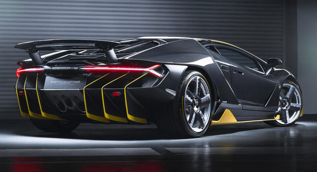 chiec lamborghini centenario dau tien da co mat tai chau a