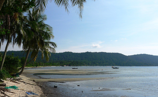 nhung bai bien o dao ngoc phu quoc hut khach dip he