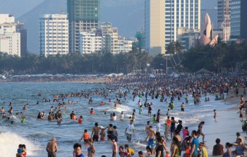 Nha Trang: Sắp thành lập đội tình nguyện sinh viên hỗ trợ khách du lịch