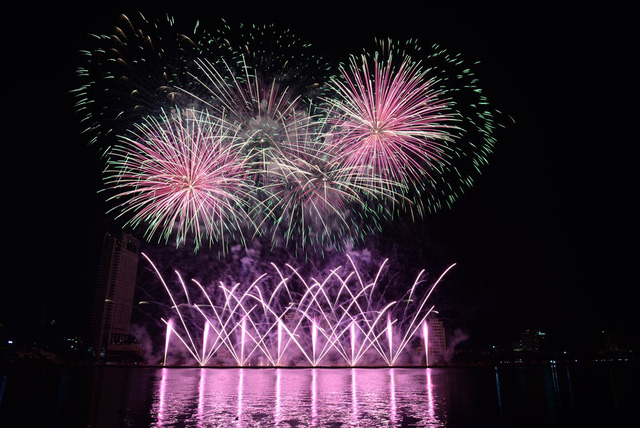 y va my se tranh ngoi quan quan le hoi phao hoa da nang 2018