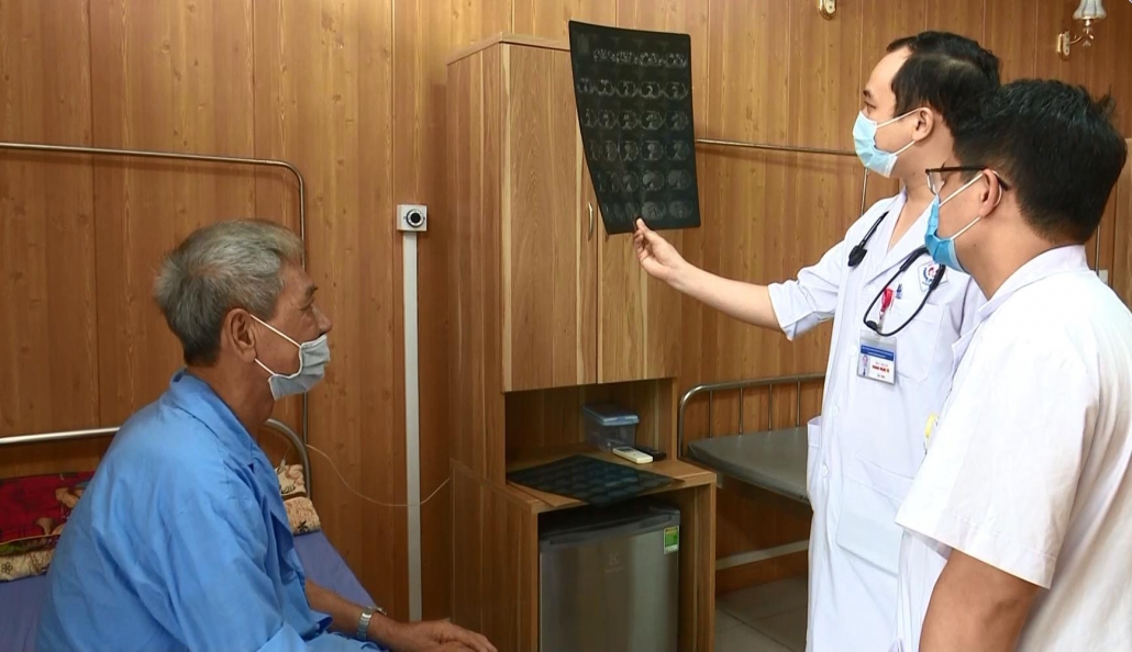 Thuốc lá và căn bệnh ung thư phổi - đã ps ts 31.5 Thuốc lá và căn bệnh ung thư phổi - đã ps ts 31.5