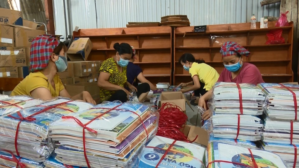 Đảm bảo cung ứng kịp thời, đầy đủ sách giáo khoa cho năm học 2021-2022 - đã psts 29.6 Đảm bảo cung ứng kịp thời, đầy đủ sách giáo khoa cho năm học 2021-2022 - đã psts 29.6