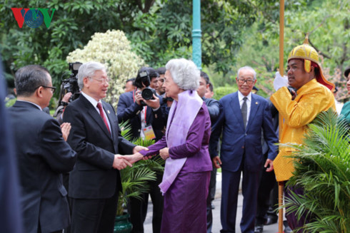 chuyen tham mo ra thoi ky moi cho quan he viet nam campuchia