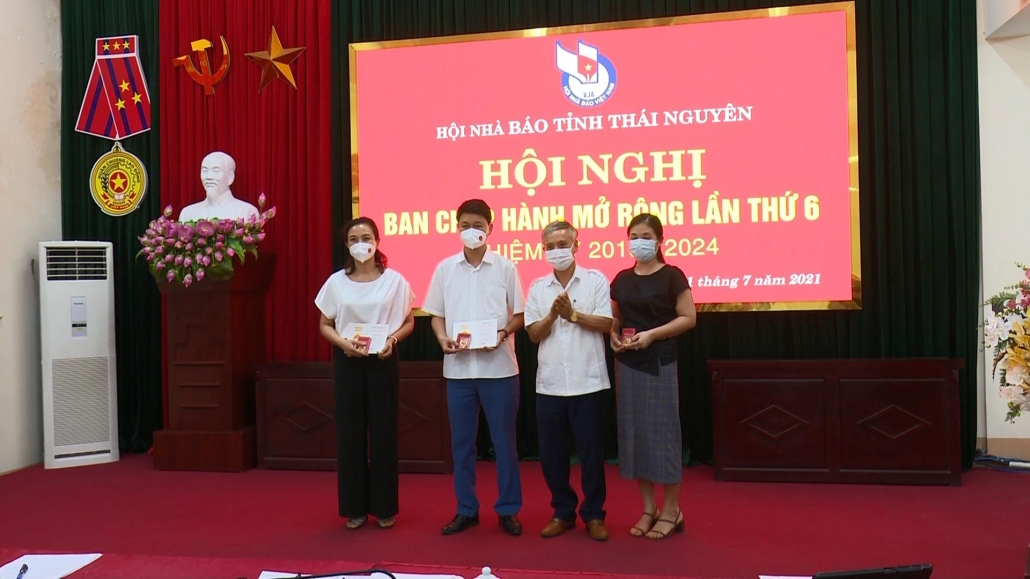 Nâng cao nghiệp vụ báo chí gắn với chuyển đổi số - đã psts 1.7 Nâng cao nghiệp vụ báo chí gắn với chuyển đổi số - đã psts 1.7