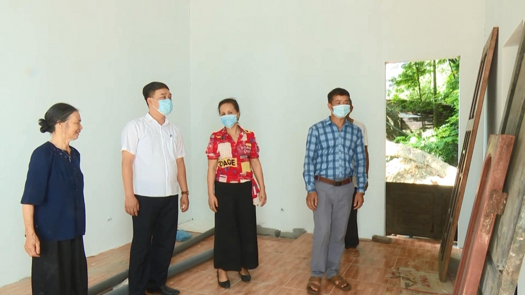 Huy động nhiều nguồn lực để hỗ trợ xóa nghèo đối với các gia đình chính sách - đã psts 27.7 Huy động nhiều nguồn lực để hỗ trợ xóa nghèo đối với các gia đình chính sách - đã psts 27.7