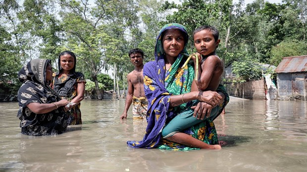 Hon 100 nguoi chet vi lu lut kinh hoang keo dai o Bangladesh hinh anh 1