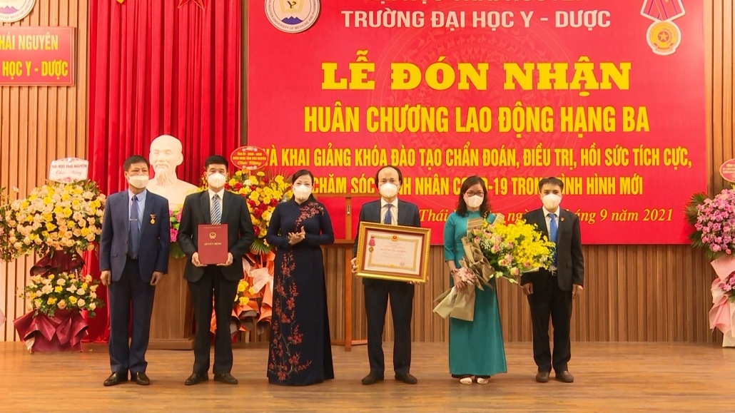Đại học Y – Dược, Đại học Thái Nguyên đón nhận Huân chương Lao động hạng Ba - đã psts 1.9 Đại học Y – Dược, Đại học Thái Nguyên đón nhận Huân chương Lao động hạng Ba - đã psts 1.9