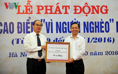 Hơn 348 tỷ đồng tại lễ phát động Tháng cao điểm Vì người nghèo hon 348 ty dong tai le phat dong thang cao diem vi nguoi ngheo