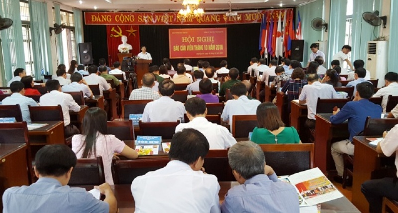 hoi nghi bao cao vien thang 10 nam 2016