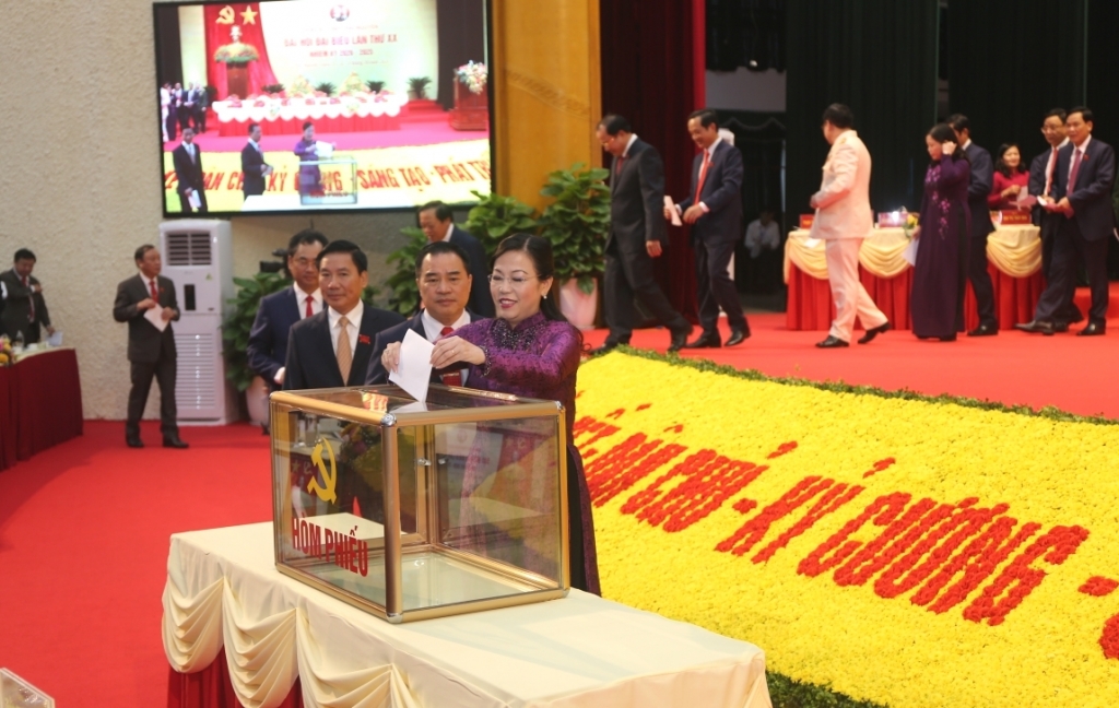 [Trực tuyến] Ngày làm việc thứ ba Đại hội đại biểu Đảng bộ tỉnh Thái Nguyên lần thứ XX